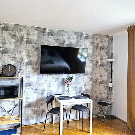 Super Central, Amazing View! 55"Smart Tv & Fast Wifi วอร์ซอ ภายนอก รูปภาพ